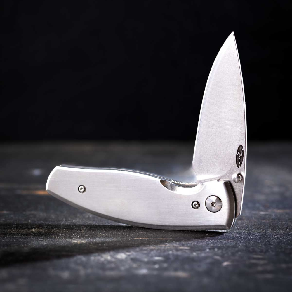 TRM NEUTRON 2™ | TITANIUM